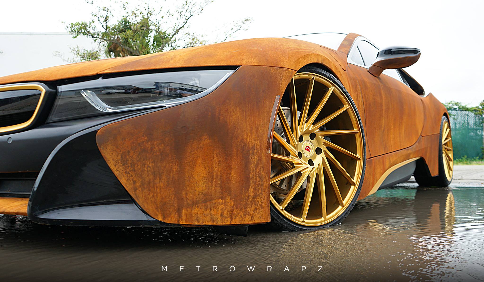 austin-mahone-s-rust-wrap-bmw-i8-looks-amazing_6.jpg