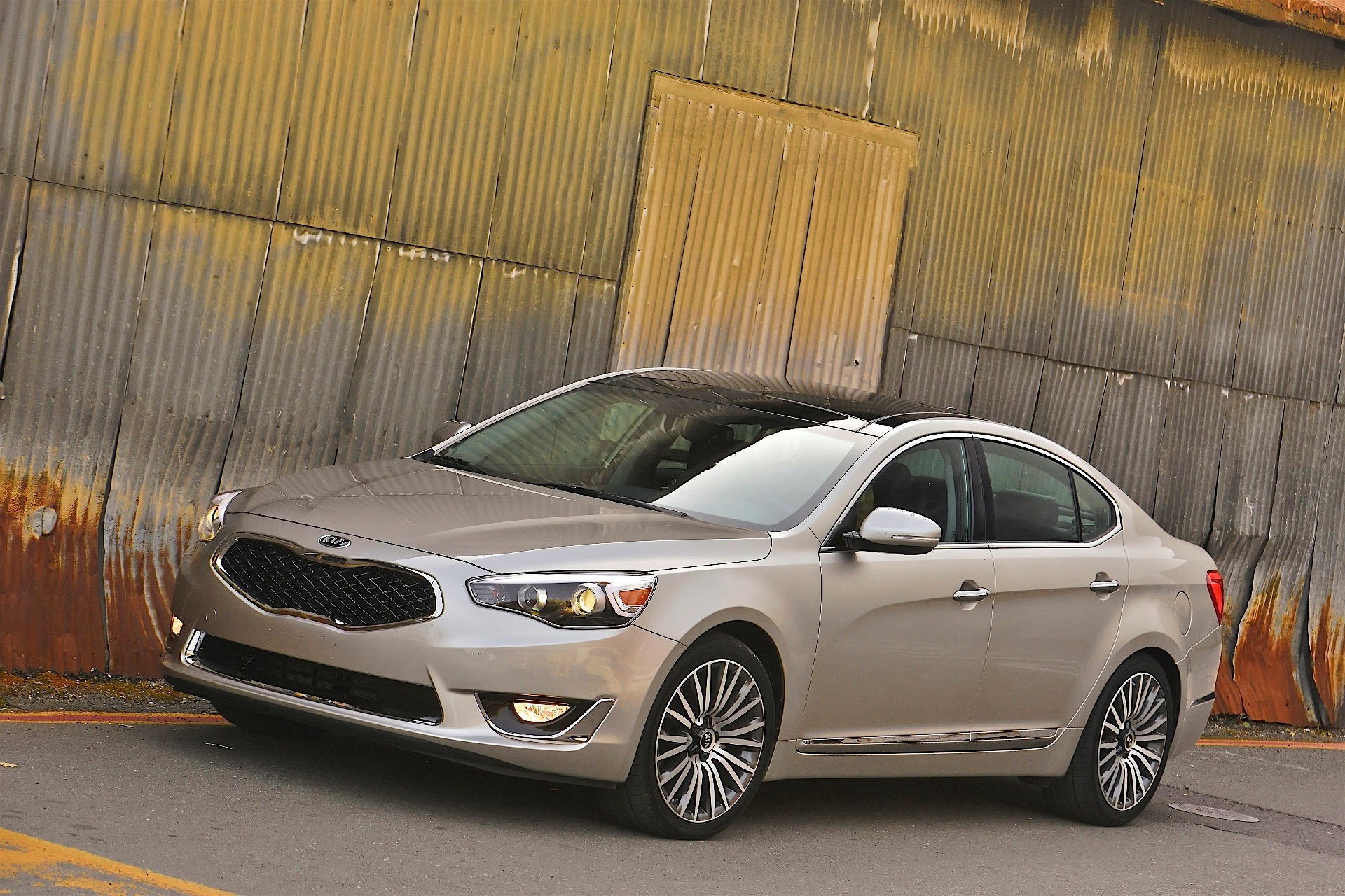 KIA-K7---Cadenza-4688_10.jpg