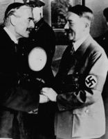 1498682-chamberlain-hitler.jpg