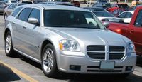 381667-800px-Dodge-Magnum.jpg