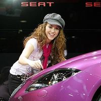 558118-Shakira-Seat.jpg